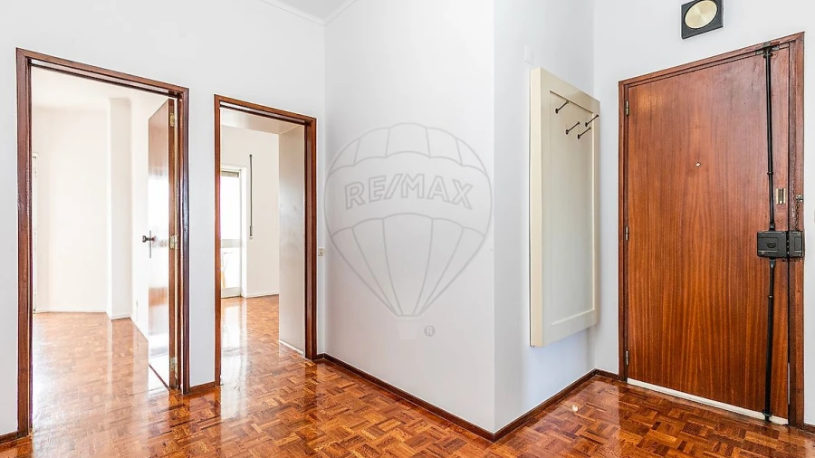 Apartamento T2 para Arrendamento em Lumiar