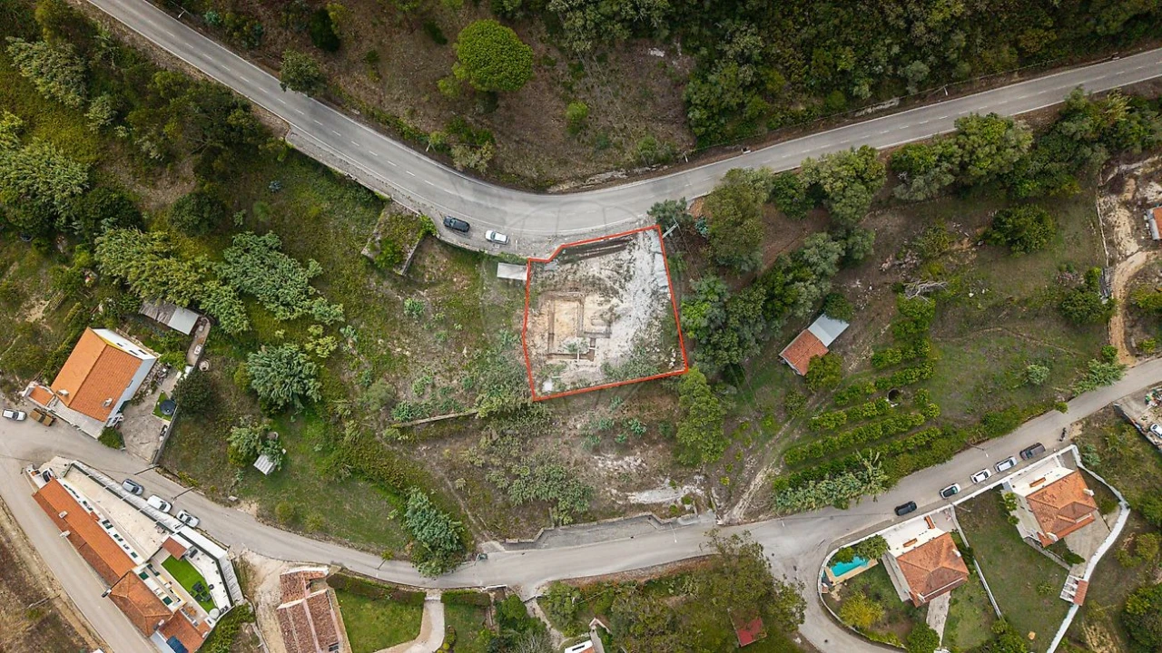 Moradia T3 para Venda em Azueira e Sobral da Abelheira Foto 10