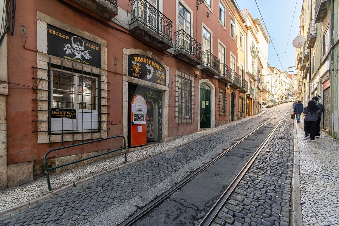Apartamento T1 para Arrendamento em Santa Maria Maior Foto 12