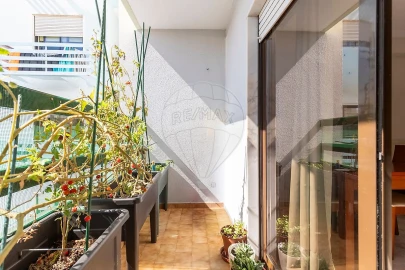 Apartamento T3 para Venda em Agualva e Mira-Sintra