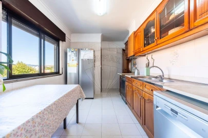 Apartamento T3 para Venda em Agualva e Mira-Sintra