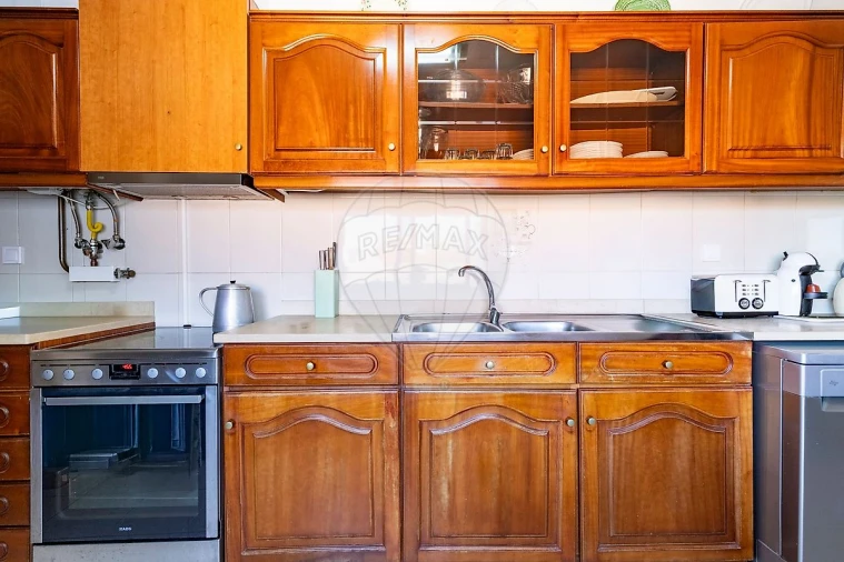 Apartamento T3 para Venda em Agualva e Mira-Sintra Foto 9