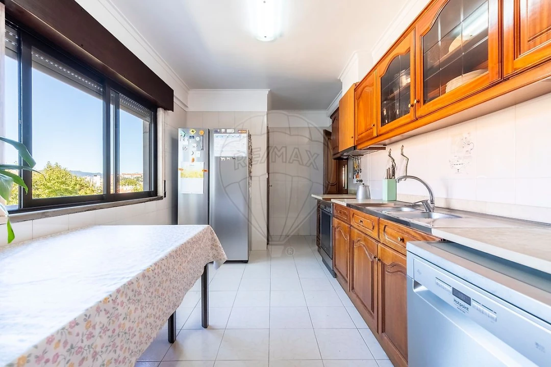 Apartamento T3 para Venda em Agualva e Mira-Sintra Foto 7