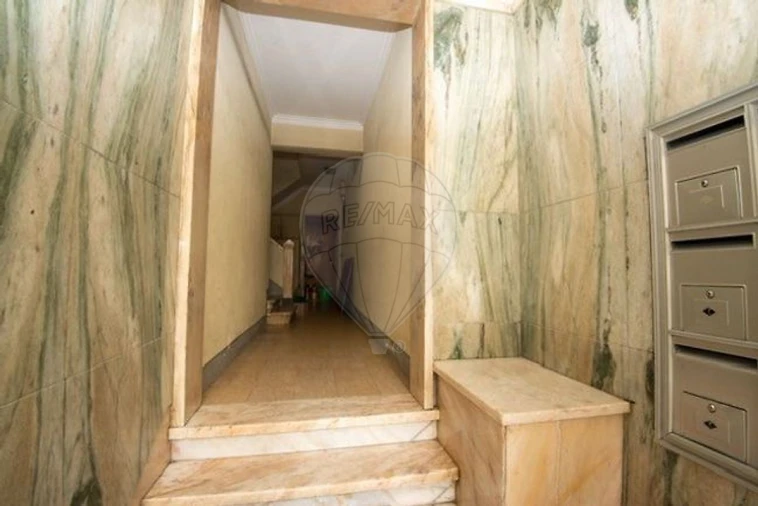 Apartamento T2 para Venda em Encosta do Sol Foto 2