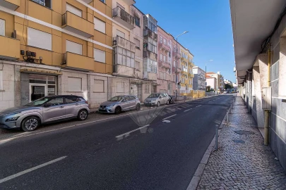 Apartamento T2 para Venda em Queluz e Belas
