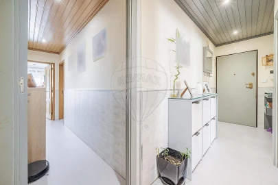 Apartamento T2 para Venda em Ramada e Caneças