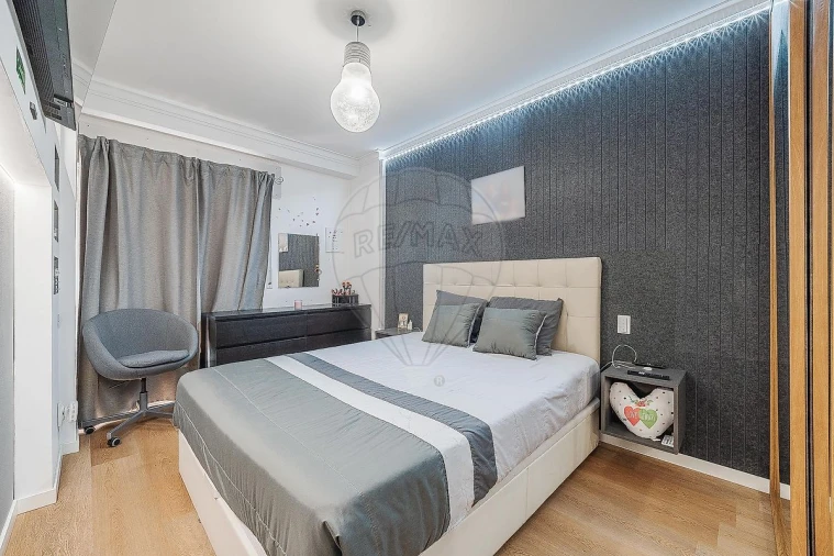 Apartamento T2 para Venda em Ramada e Caneças Foto 25