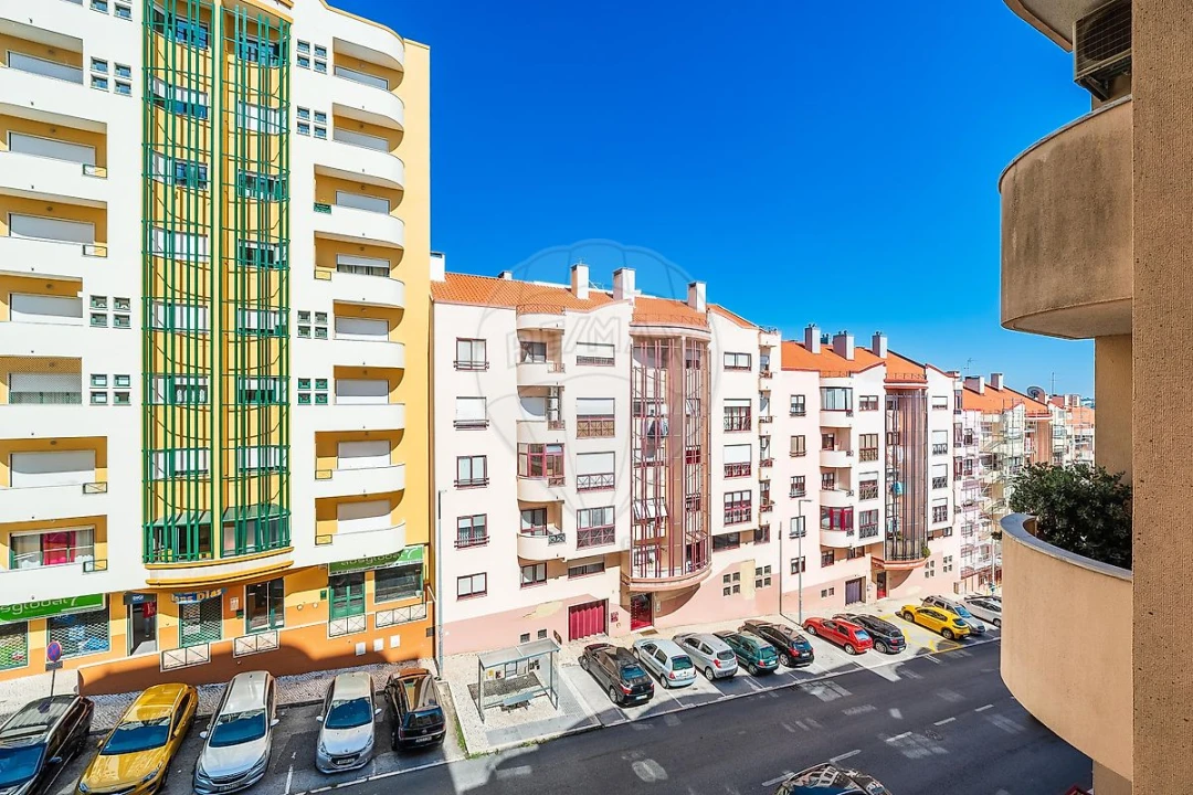 Apartamento T2 para Venda em Ramada e Caneças Foto 45