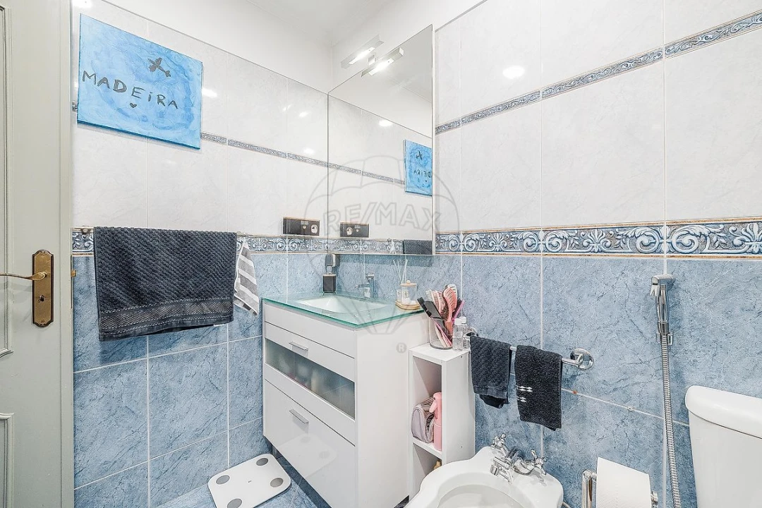 Apartamento T2 para Venda em Ramada e Caneças Foto 14