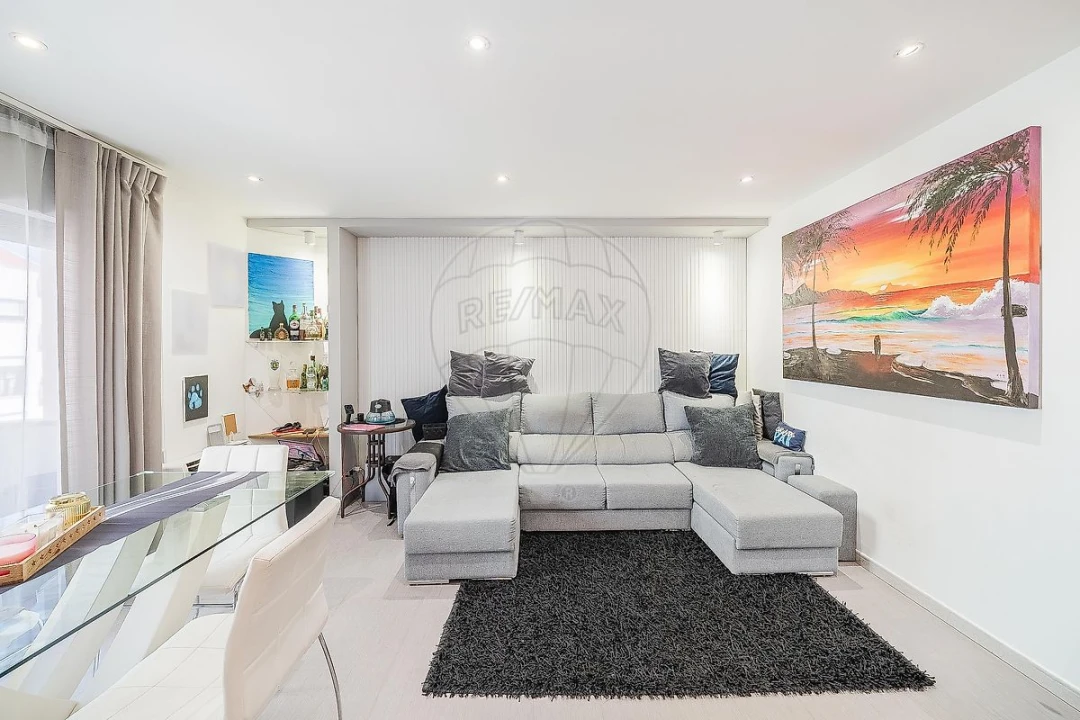 Apartamento T2 para Venda em Ramada e Caneças Foto 6