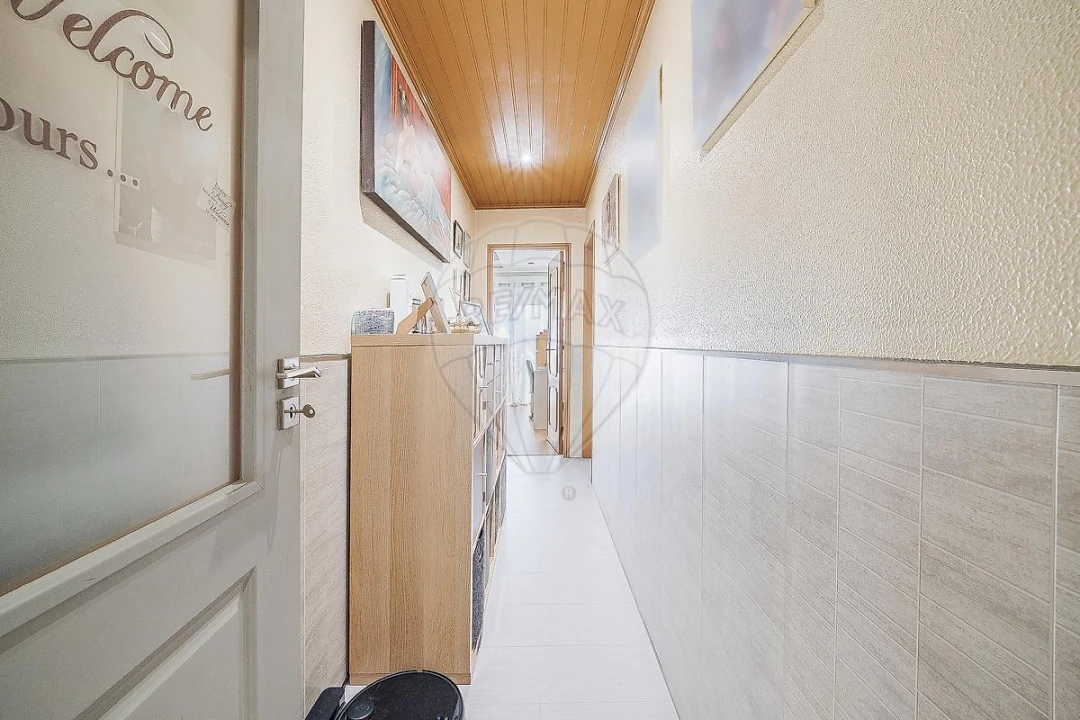 Apartamento T2 para Venda em Ramada e Caneças Foto 19