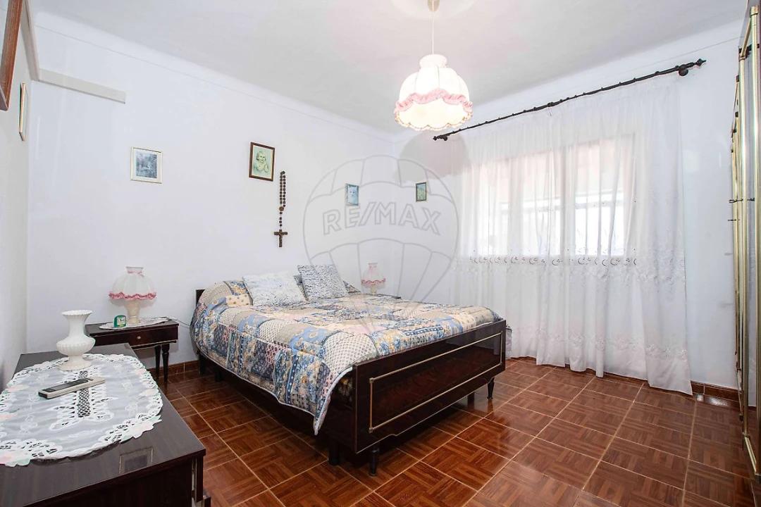 Moradia T2 para Venda em Alenquer (Santo Estêvão e Triana) Foto 16