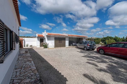 Moradia T2 para Venda em Alenquer (Santo Estêvão e Triana)