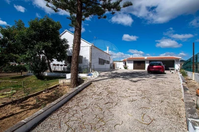 Moradia T2 para Venda em Alenquer (Santo Estêvão e Triana)