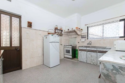 Moradia T2 para Venda em Alenquer (Santo Estêvão e Triana)
