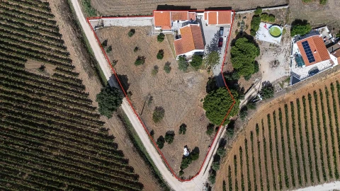 Moradia T2 para Venda em Alenquer (Santo Estêvão e Triana)