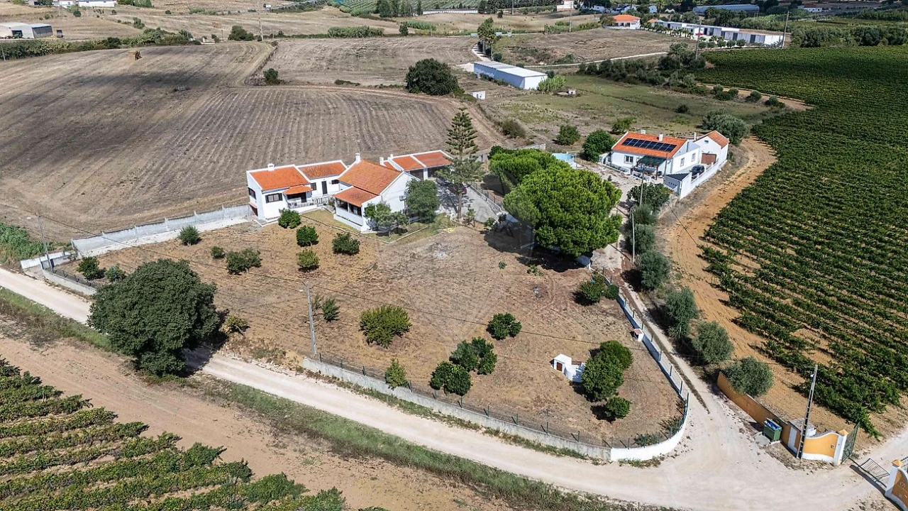 Moradia T2 para Venda em Alenquer (Santo Estêvão e Triana) Foto 27