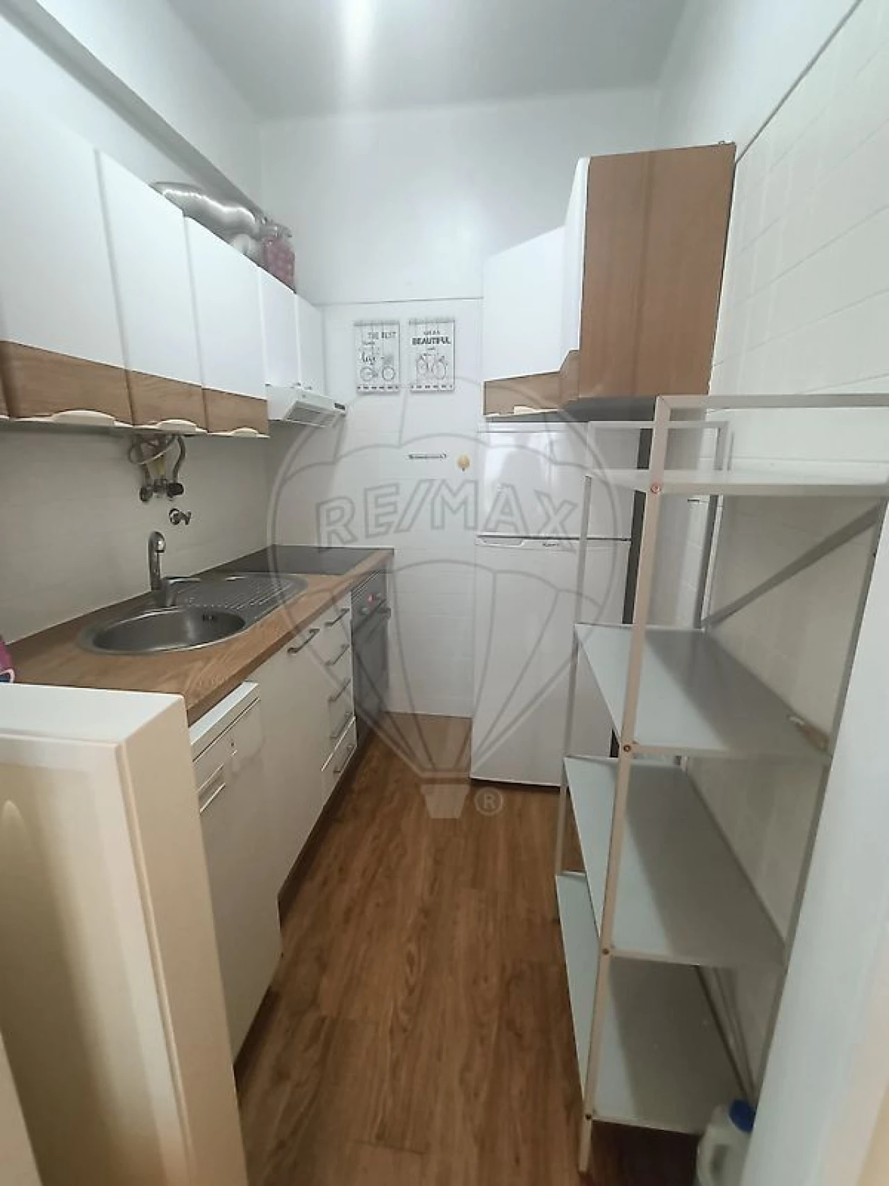Apartamento T1 para Venda em Alcabideche Foto 9