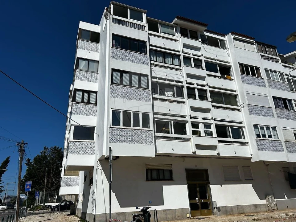 Apartamento T1 para Venda em Alcabideche Foto 1