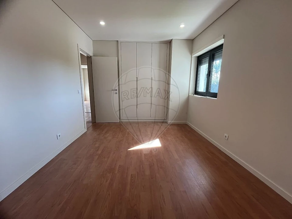 Moradia T4 para Arrendamento em Silvalde Foto 15