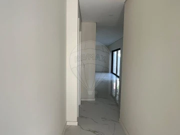 Moradia T4 para Arrendamento em Silvalde
