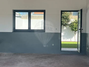 Moradia T4 para Arrendamento em Silvalde