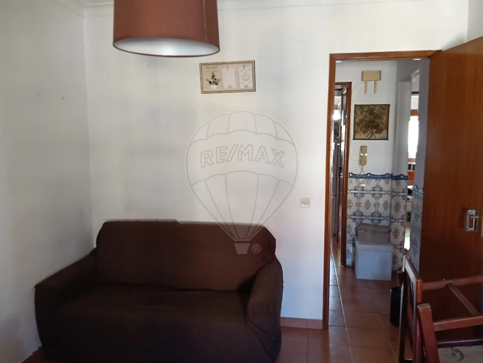 Apartamento T2 para Arrendamento em Azambuja Foto 2