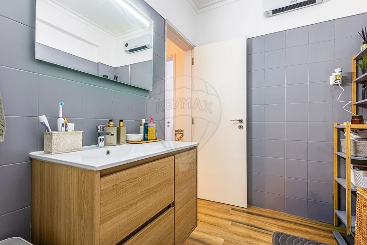 Apartamento T2 para Venda em Vila Franca de Xira Foto 34