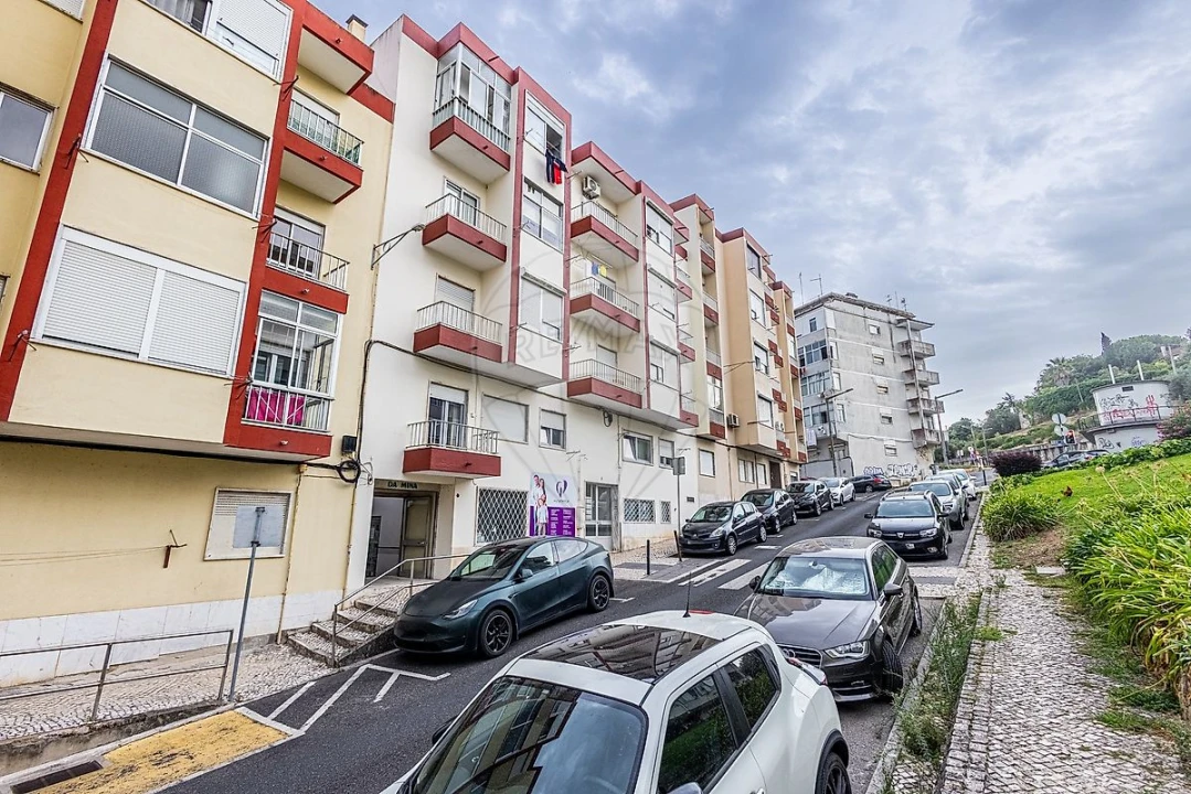 Apartamento T2 para Venda em Vila Franca de Xira Foto 10
