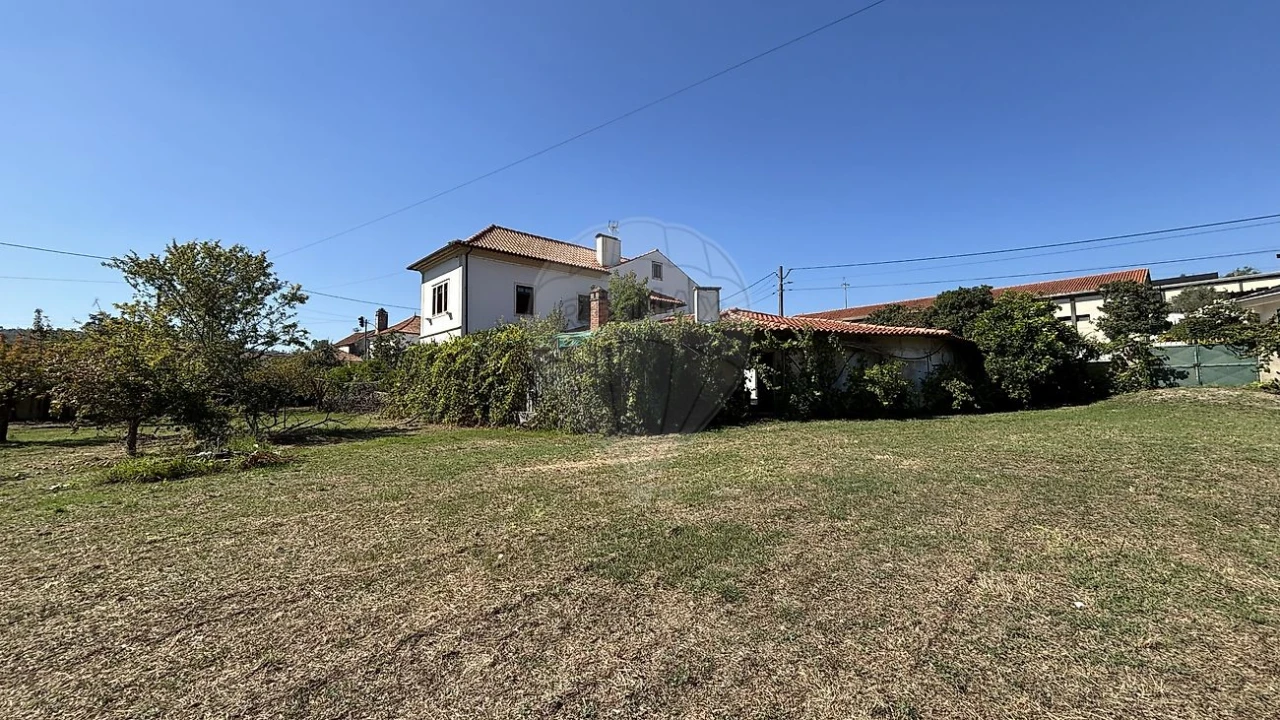 Moradia T5 para Venda em Gondemaria e Olival Foto 35