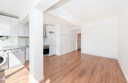 Apartamento T2 para Venda em Algés, Linda-A-Velha e Cruz Quebrada-Dafundo