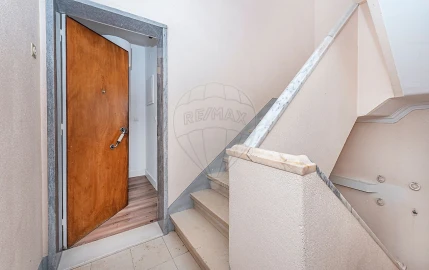 Apartamento T2 para Venda em Algés, Linda-A-Velha e Cruz Quebrada-Dafundo