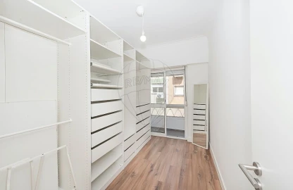Apartamento T2 para Venda em Algés, Linda-A-Velha e Cruz Quebrada-Dafundo
