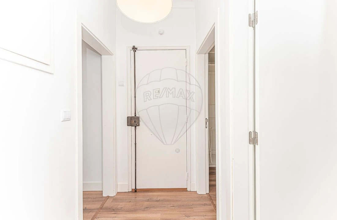 Apartamento T2 para Venda em Algés, Linda-A-Velha e Cruz Quebrada-Dafundo Foto 11