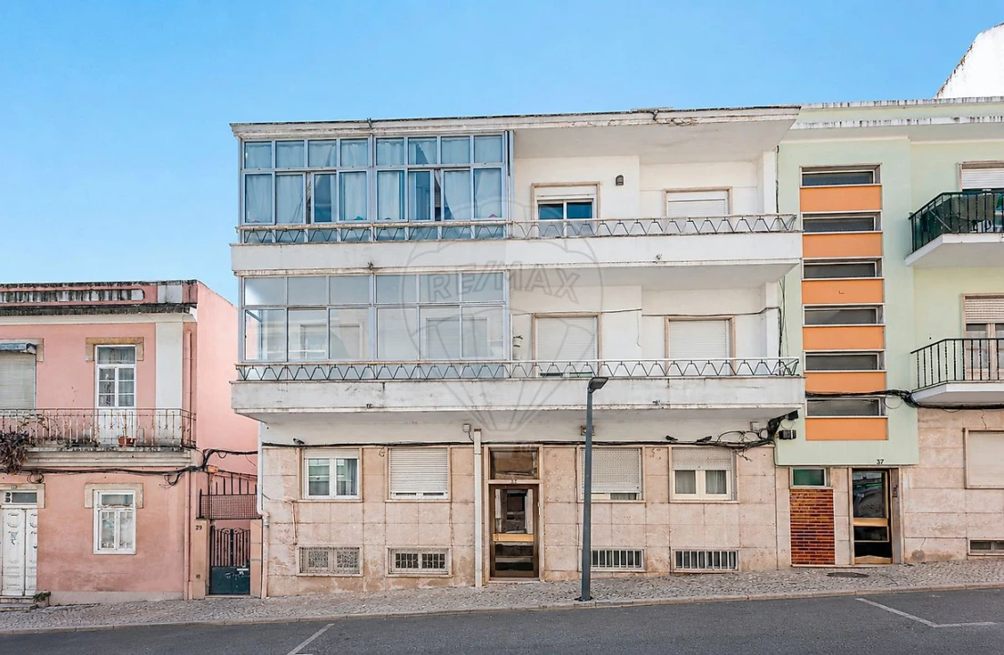 Apartamento T2 para Venda em Algés, Linda-A-Velha e Cruz Quebrada-Dafundo Foto 13