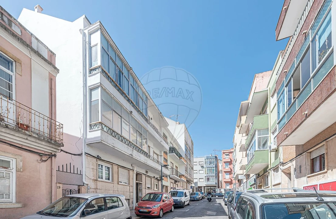 Apartamento T2 para Venda em Algés, Linda-A-Velha e Cruz Quebrada-Dafundo Foto 21
