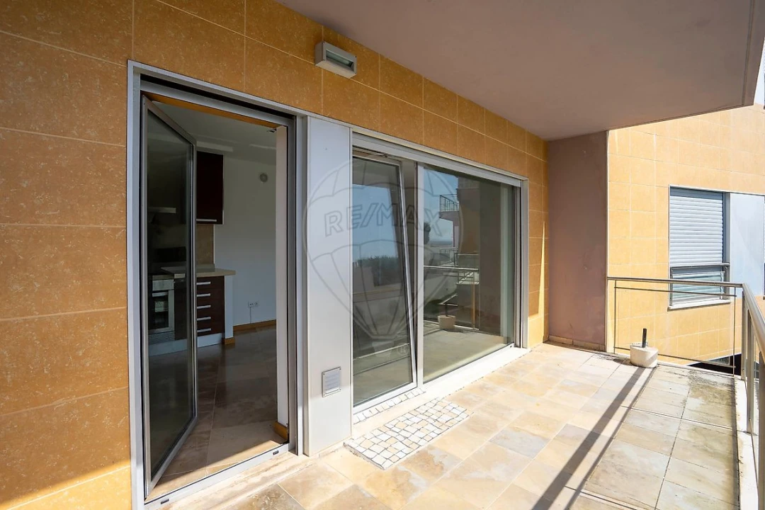 Apartamento T2 para Venda em São Martinho do Porto Foto 24