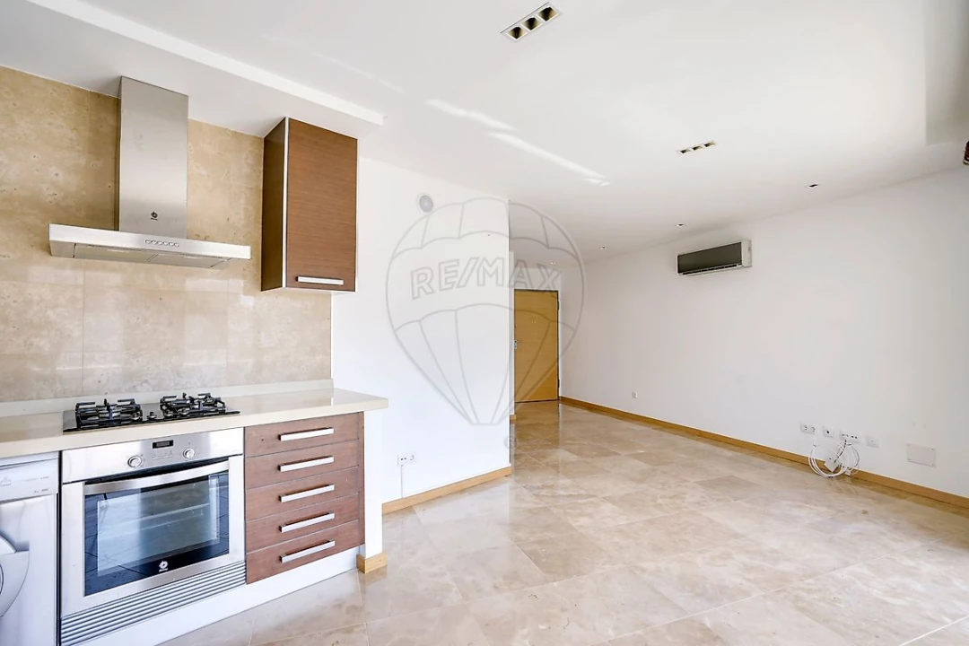 Apartamento T2 para Venda em São Martinho do Porto Foto 16