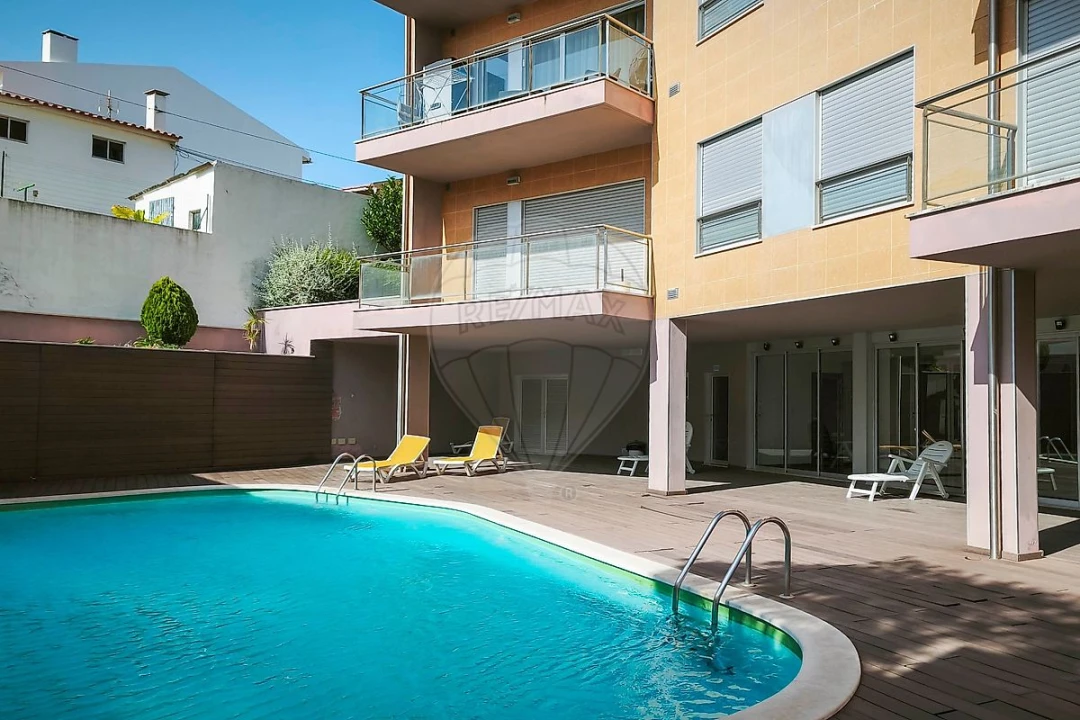 Apartamento T2 para Venda em São Martinho do Porto Foto 5