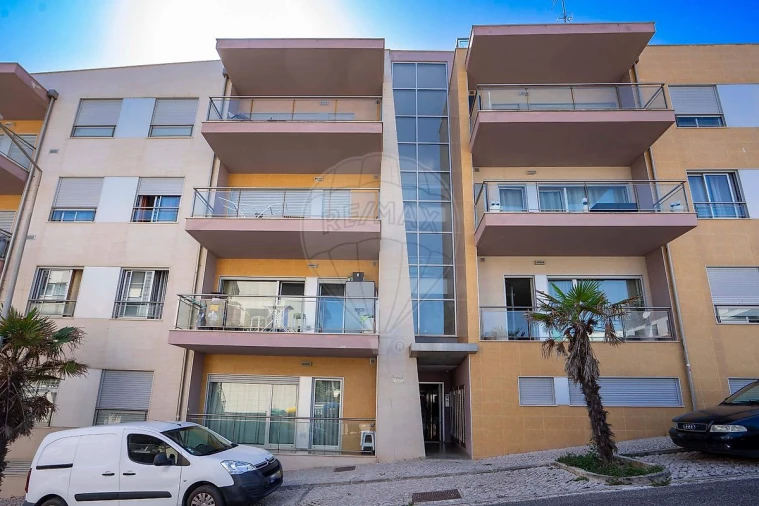 Apartamento T2 para Venda em São Martinho do Porto Foto 35