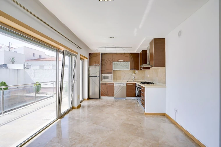 Apartamento T2 para Venda em São Martinho do Porto Foto 15