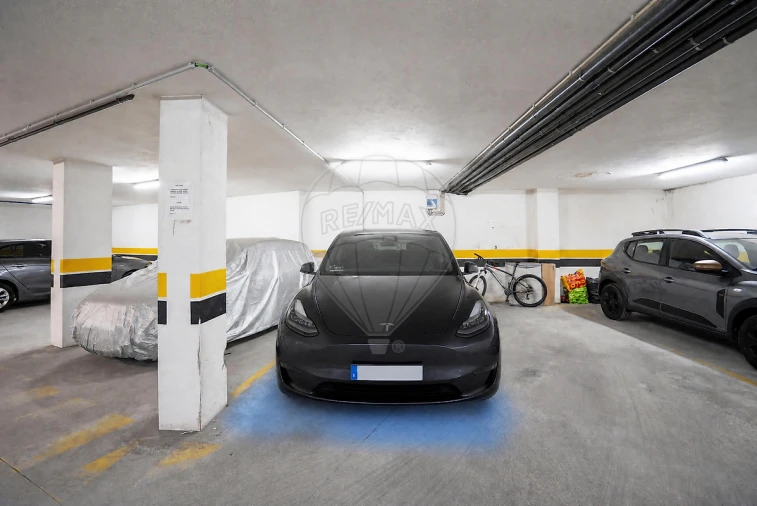 Apartamento T2 para Venda em São Martinho do Porto Foto 5