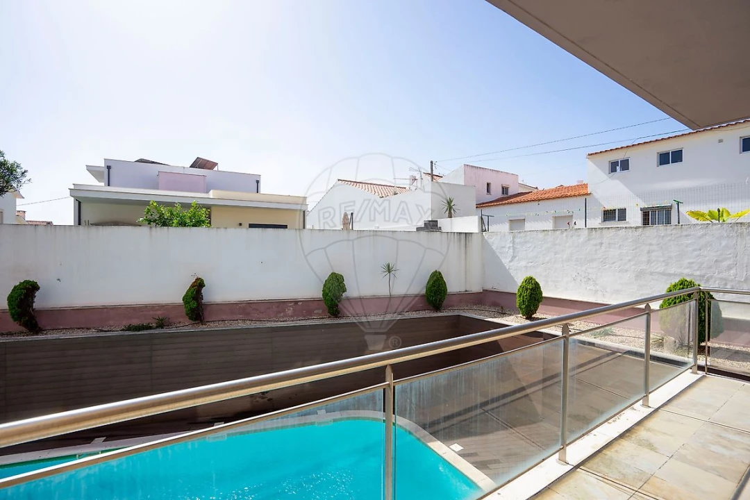 Apartamento T2 para Venda em São Martinho do Porto Foto 22