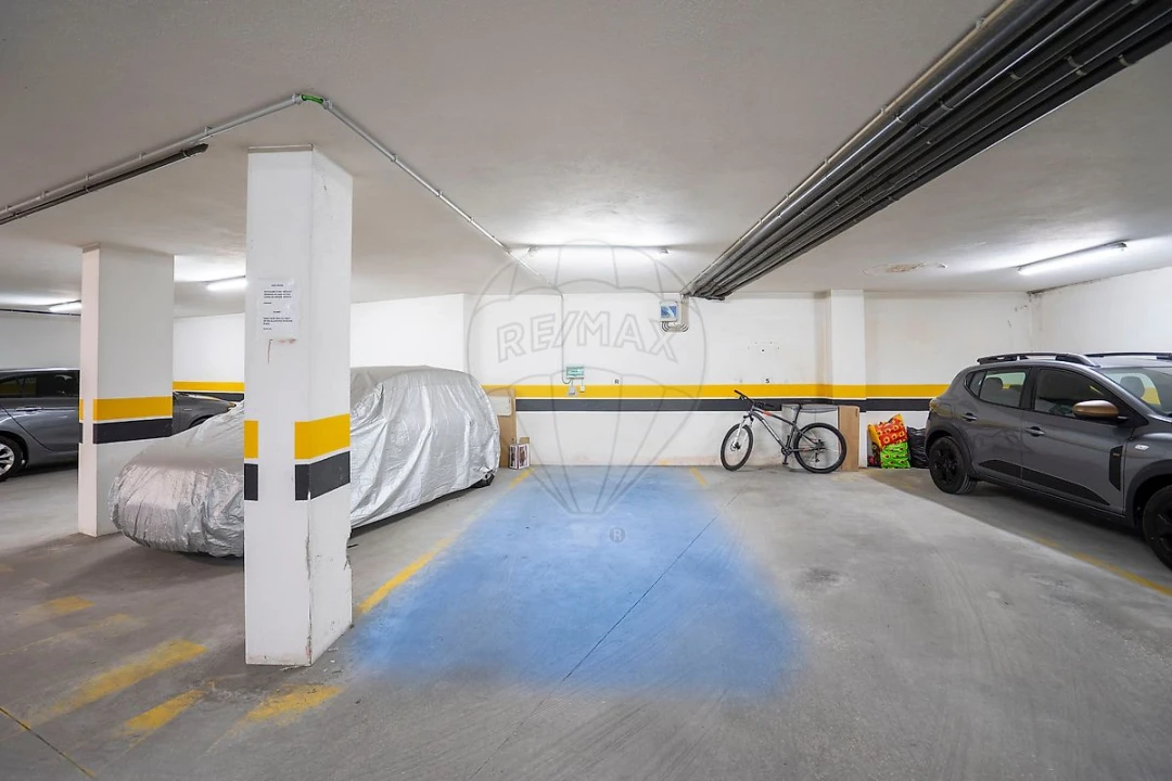 Apartamento T2 para Venda em São Martinho do Porto Foto 28