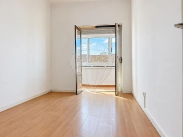 Apartamento T3 para Venda em Algueirão-Mem Martins