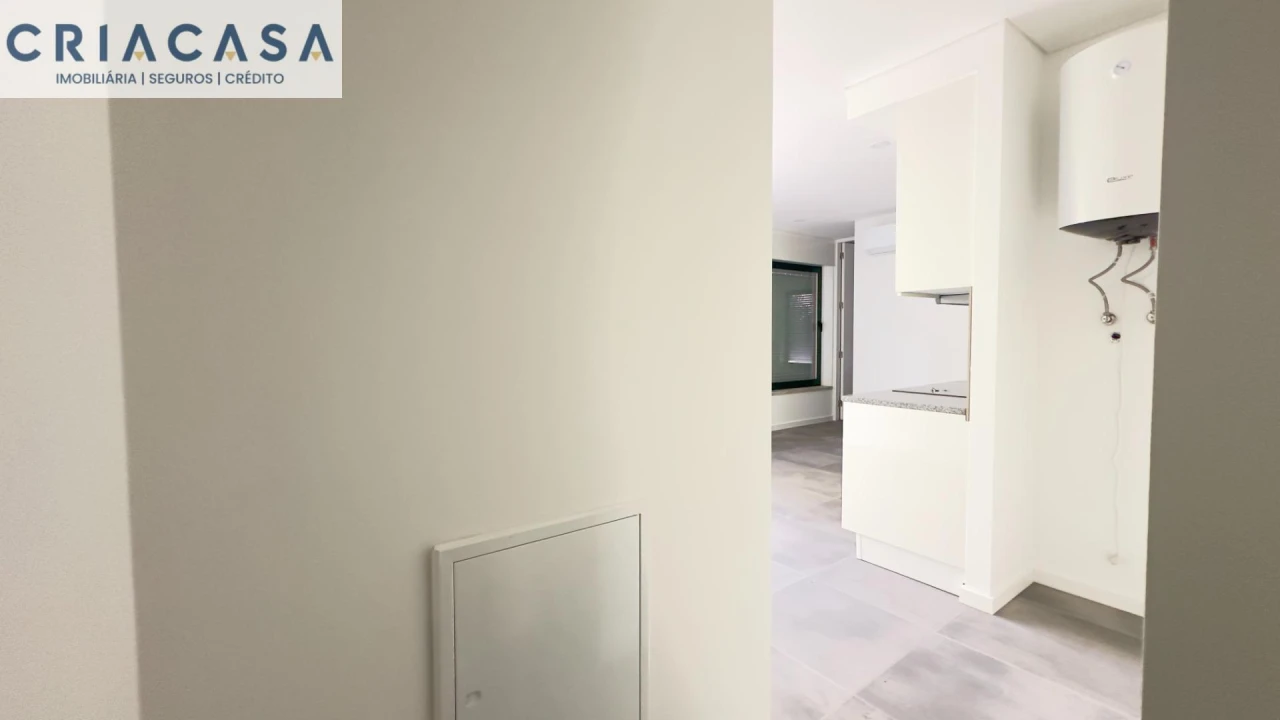 Apartamento T1 para Venda em Repeses e São Salvador Foto 8