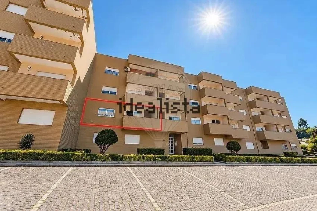 Apartamento T2 para Venda em Santa Eulália Foto 2