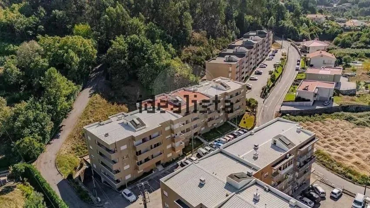 Apartamento T2 para Venda em Santa Eulália Foto 28