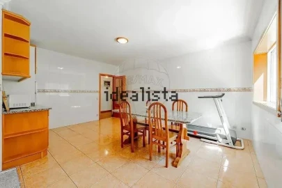 Apartamento T2 para Venda em Santa Eulália