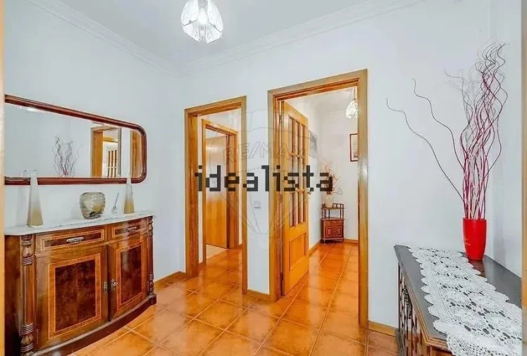 Apartamento T2 para Venda em Santa Eulália Foto 4